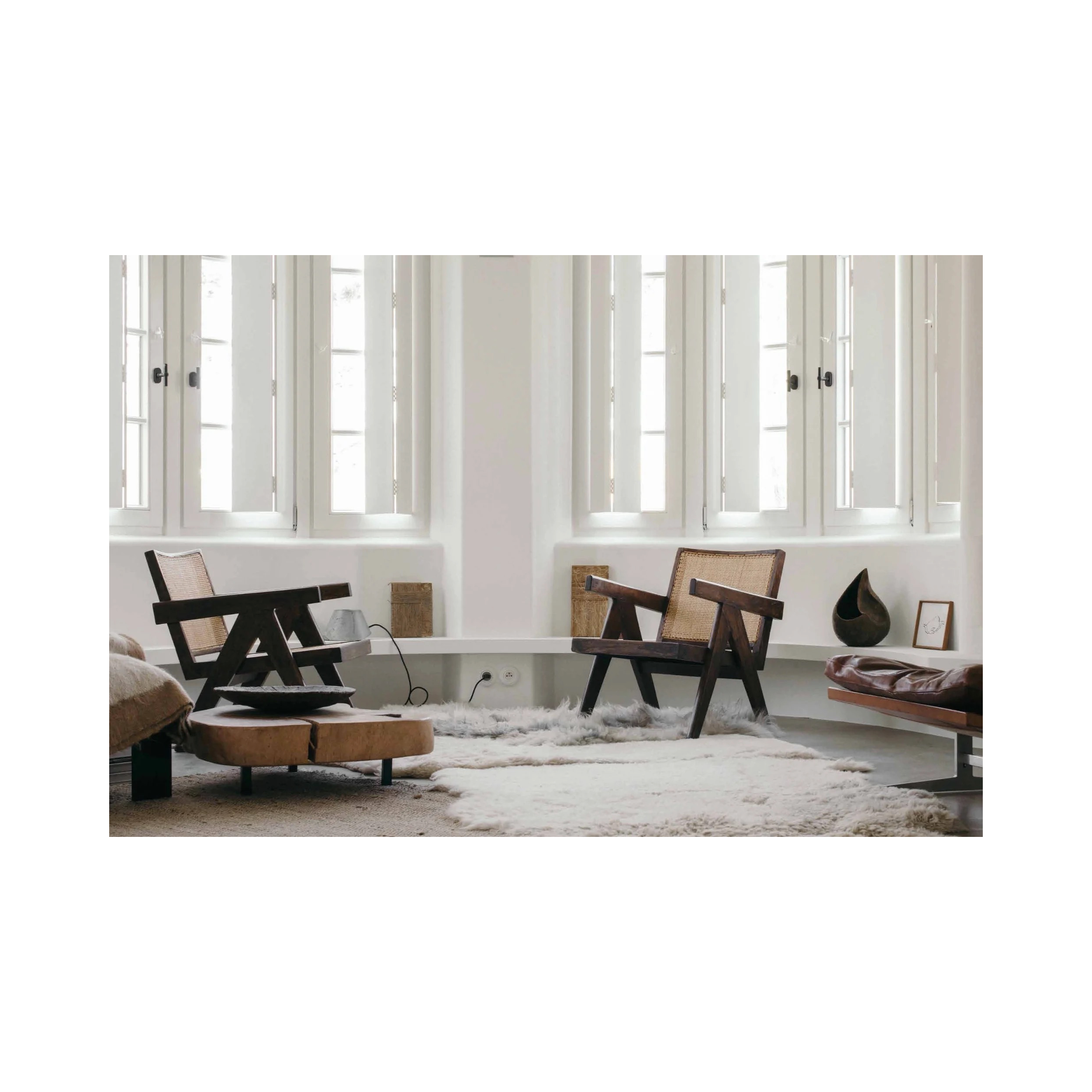 洋書 bea mombaers item & interiors 92413 BEA MOMBAERS. ITEMS & INTERIORS COFFEE TABLE BOOK