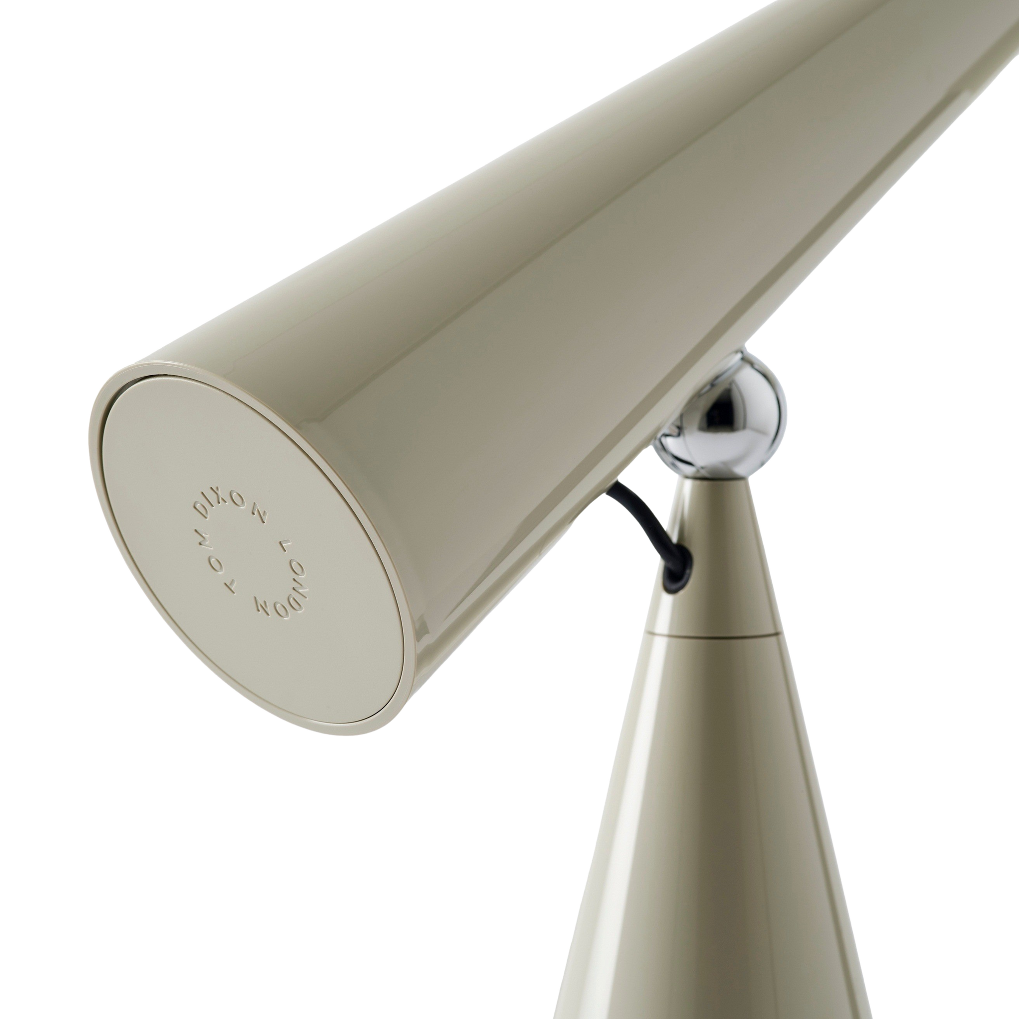 93594 TOM DIXON POSE CANDEEIRO DE MESA