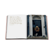 96047 ASSOULINE CHIC CATS COFFEE TABLE BOOK