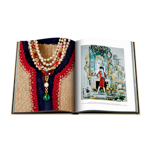 81015 Assouline Chanel: The Impossible Collection Livro